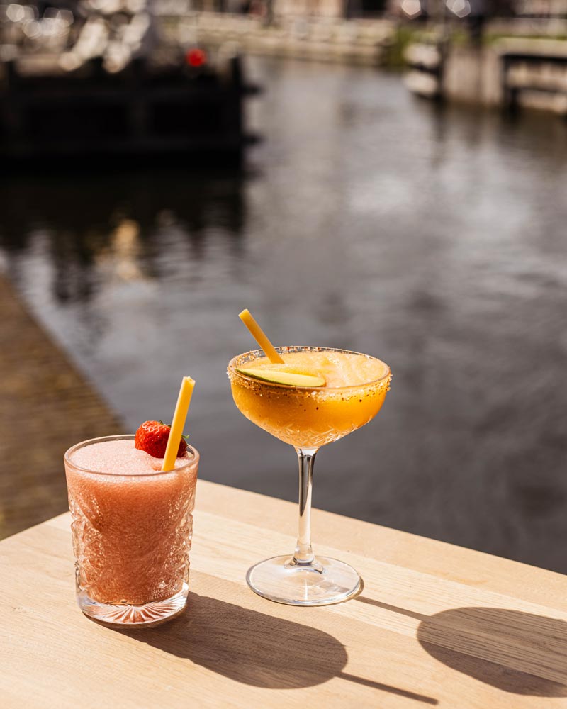 Cocktail aan het water in Weesp